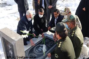 ادای احترام استاندار اردبیل به مقام شامخ شهدا